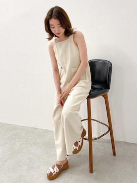 「オールホワイト」｜「アイテム（スリッポン）」を使った、ひらさわいずみさん（レディース・158cm）の冬コーディネート