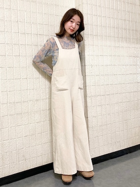 「花柄トップス」｜「アイテム（オールインワン・サロペット）」を使った、ひらさわいずみさん（レディース・158cm）の冬コーディネート
