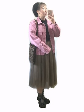 「アイテム（デニムジャケット、ピンク系）」を使った、ryocoさん（レディース・163cm）の秋コーディネート
