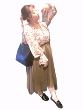 「SNIDEL（スナイデル）のアイテム（シャツ/ブラウス、オレンジ系）」を使った、ryocoさん（レディース・163cm）の春コーディネート