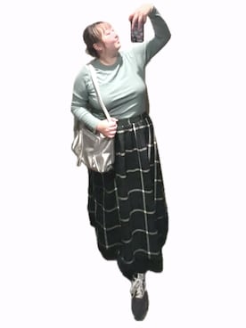 「Twenty Vivoのアイテム（トートバッグ、シルバー系）」を使った、ryocoさん（レディース・163cm）の秋コーディネート