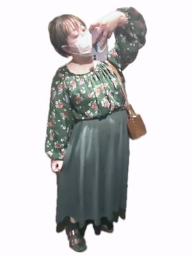 「SLY（スライ）のアイテム（シャツ/ブラウス、グリーン系）」を使った、ryocoさん（レディース・163cm）の春コーディネート
