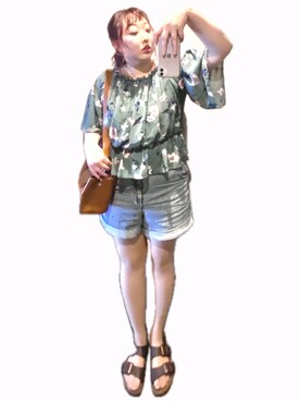 「BIRKENSTOCK（ビルケンシュトック）のアイテム（サンダル、ブラウン系）」を使った、ryocoさん（レディース・163cm）の春コーディネート