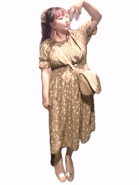 「axes femme（アクシーズファム）のアイテム（ショルダーバッグ、ベージュ系）」を使った、ryocoさん（レディース・163cm）の春コーディネート