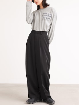 「osharewalker」｜「アイテム（スラックス）」を使った、osharewalker staffさん（レディース・161cm）の秋コーディネート
