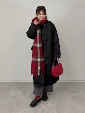 「アイテム（ステンカラーコート）」を使った、osharewalker staffさん（レディース・160cm）の冬コーディネート