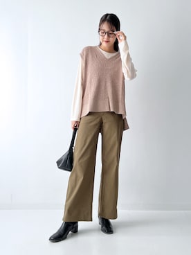 「カーキパンツ」｜osharewalker staffさん（レディース・165cm）の秋コーディネート