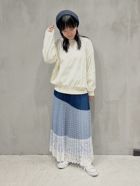 「n'OrLABEL（ノアールレーベル）の『綿ニットクルーネックプルオーバー』（ニット/セーター、ホワイト系）」を使った、osharewalker staffさん（レディース・153cm）の春コーディネート