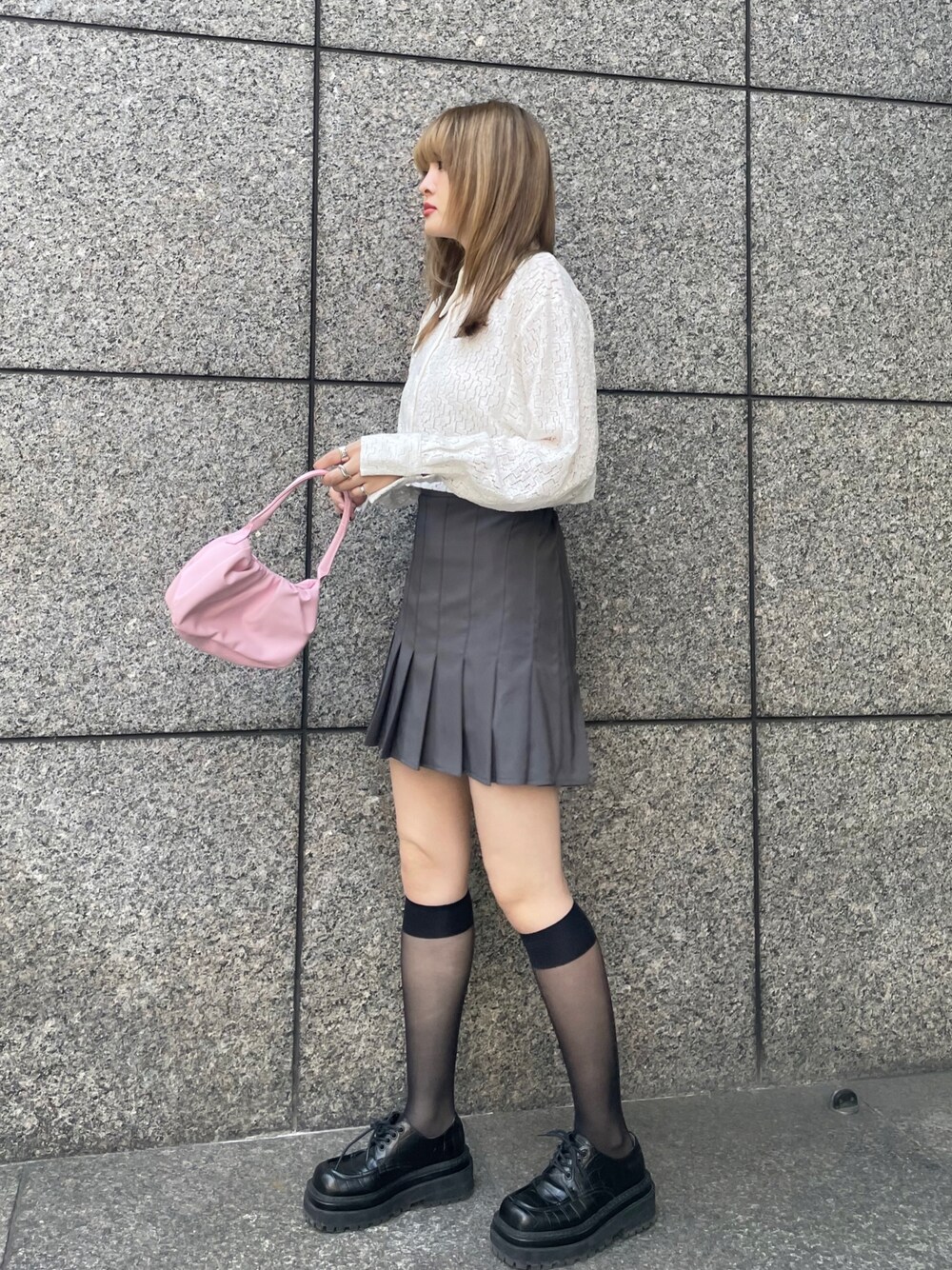 アッキー様 C7010 IENAフーディー×スカートコーデ あっちゃん｜EPIMI E'PIMMYのスカートを使ったコーディネート - WEAR