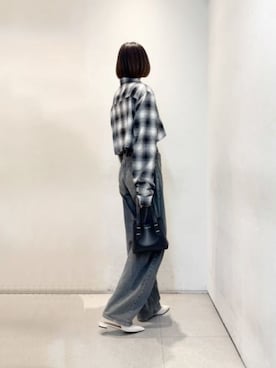「CHARLES & KEITH（チャールズ & キース）のShania ミニシャナイア ダブルハンドルトートバッグ（トートバッグ）」を使った、CHARLES & KEITHさん（レディース・160cm）の春コーディネート