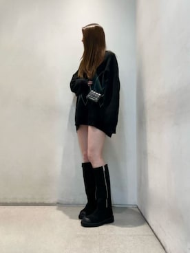 「アイテム（財布）」を使った、CHARLES & KEITHさん（レディース・160cm）の秋コーディネート