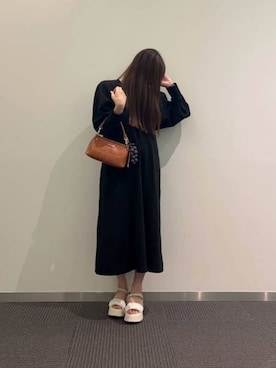 「CHARLES & KEITH（チャールズ & キース）のアイテム（キーケース/キーアクセサリー）」を使った、CHARLES & KEITHさん（レディース・160cm）の春コーディネート