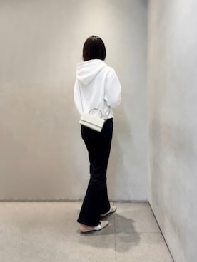 「CHARLES & KEITH（チャールズ & キース）のアイテム（財布）」を使った、CHARLES & KEITHさん（レディース・160cm）の春コーディネート