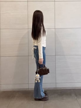 「アイテム（キーケース/キーアクセサリー）」を使った、CHARLES & KEITHさん（レディース・160cm）の秋コーディネート