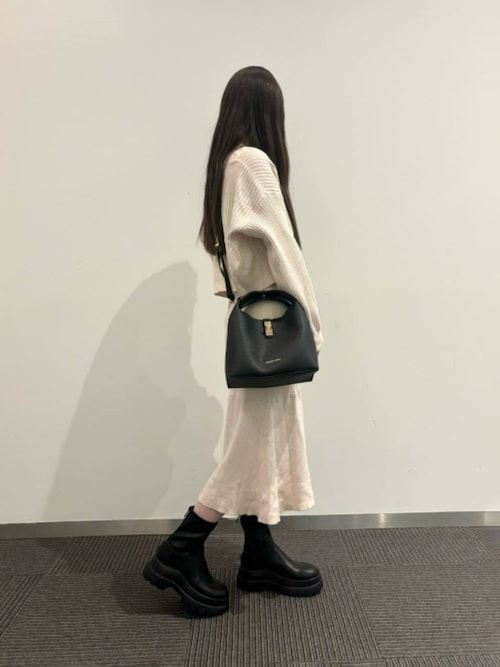 Chance チャンス メタリックアクセントバケットバッグ（ショルダー