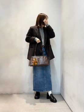 「アイテム（キーケース/キーアクセサリー）」を使った、CHARLES & KEITHさん（レディース・160cm）の秋コーディネート