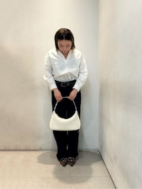 「CHARLES & KEITH（チャールズ & キース）のCalla カルラ ウーブン ショルダーバッグ（ショルダーバッグ、ベージュ系）」を使った、CHARLES & KEITHさん（レディース・160cm）の春コーディネート