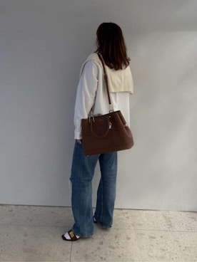 「CHARLES & KEITH（チャールズ & キース）のScottie スコッティートートバッグ（トートバッグ、ブラウン系）」を使った、CHARLES & KEITHさん（レディース・160cm）の春コーディネート