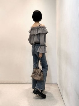 「CHARLES & KEITH（チャールズ & キース）のKaiya カイヤ ペニーローファー（ローファー、ブラック系）」を使った、CHARLES & KEITHさん（レディース・160cm）の秋コーディネート