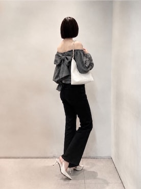 「CHARLES & KEITH（チャールズ & キース）のアイテム（パンプス）」を使った、CHARLES & KEITHさん（レディース・160cm）の秋コーディネート