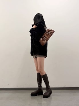 「CHARLES & KEITH（チャールズ & キース）のImogen イモージェン チャンキープラットフォームロングブーツ（ブーツ、ブラウン系）」を使った、CHARLES & KEITHさん（レディース・160cm）の春コーディネート