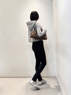 「CHARLES & KEITH（チャールズ & キース）のアイテム（スニーカー）」を使った、CHARLES & KEITHさん（レディース・160cm）の春コーディネート