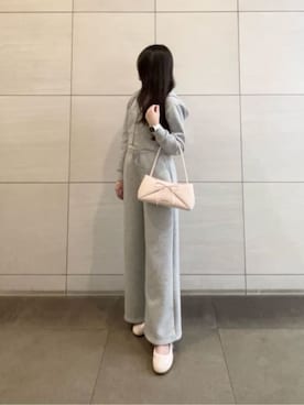 「CHARLES & KEITH（チャールズ & キース）のアイテム（スニーカー）」を使った、CHARLES & KEITHさん（レディース・160cm）の春コーディネート