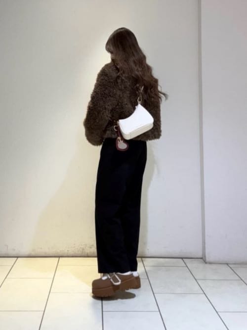 CHARLES & KEITH Bergen プラットフォームミュール CHARLES & KEITH｜Bergen ベルゲン テクスチャーファートリムバックル