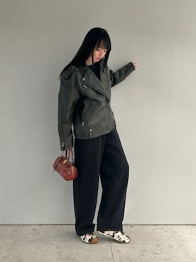 「CHARLES & KEITH（チャールズ & キース）のアイテム（スニーカー）」を使った、CHARLES & KEITHさん（レディース・160cm）の春コーディネート