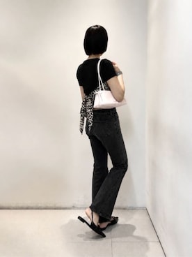 「CHARLES & KEITH（チャールズ & キース）のボウ イロンゲイティッドトラペーズショルダーバッグ（ショルダーバッグ、ピンク系）」を使った、CHARLES & KEITHさん（レディース・160cm）の夏コーディネート