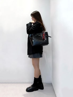 「CHARLES & KEITH（チャールズ & キース）のアイテム（キーケース/キーアクセサリー）」を使った、CHARLES & KEITHさん（レディース・160cm）の春コーディネート