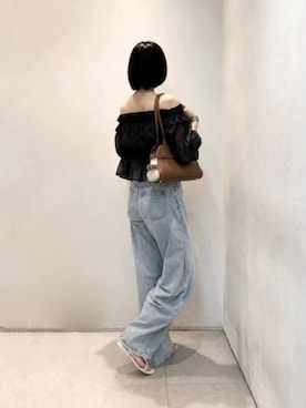 「CHARLES & KEITH（チャールズ & キース）のAubrielle オブリエル ベルトショルダーバッグ（トートバッグ、ブラウン系）」を使った、CHARLES & KEITHさん（レディース・160cm）の夏コーディネート