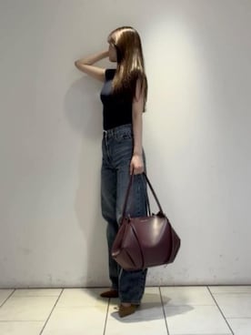 「CHARLES & KEITH（チャールズ & キース）のCalla カルラ ラージトートバッグ（トートバッグ、レッド系）」を使った、CHARLES & KEITHさん（レディース・160cm）の夏コーディネート
