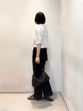 「CHARLES & KEITH（チャールズ & キース）のCalla カルラ ショルダーバッグ（ショルダーバッグ、ブラック系）」を使った、CHARLES & KEITHさん（レディース・160cm）の夏コーディネート