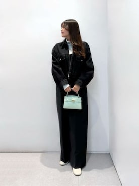 「CHARLES & KEITH（チャールズ & キース）のAubrielle オブリエル クロックエフェクトトップハンドルバッグ（ハンドバッグ、グリーン系）」を使った、CHARLES & KEITHさん（レディース・160cm）の春コーディネート