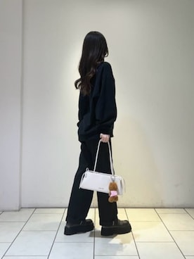「CHARLES & KEITH（チャールズ & キース）のアイテム（キーケース/キーアクセサリー）」を使った、CHARLES & KEITHさん（レディース・160cm）の春コーディネート