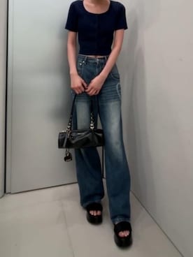 「CHARLES & KEITH（チャールズ & キース）のRey レイ イロンゲイティッドショルダーバッグ（ショルダーバッグ、ブラック系）」を使った、CHARLES & KEITHさん（レディース・160cm）の夏コーディネート