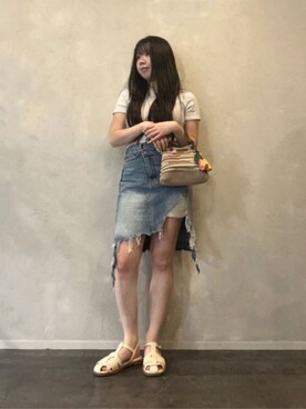 「CHARLES & KEITH（チャールズ & キース）のアイテム（キーケース/キーアクセサリー）」を使った、CHARLES & KEITHさん（レディース・160cm）の春コーディネート