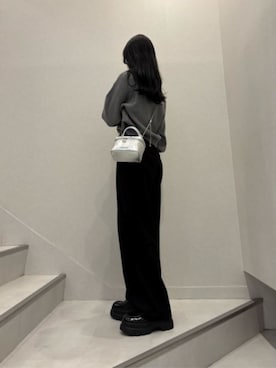「CHARLES & KEITH（チャールズ & キース）のアイテム（ローファー）」を使った、CHARLES & KEITHさん（レディース・160cm）の秋コーディネート