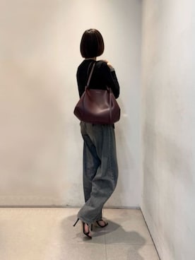 「CHARLES & KEITH（チャールズ & キース）のアイテム（トートバッグ）」を使った、CHARLES & KEITHさん（レディース・160cm）の夏コーディネート