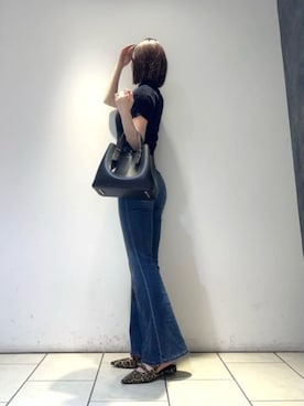「CHARLES & KEITH（チャールズ & キース）のShania シャナイア ダブルハンドルスラウチーバッグ（ハンドバッグ、ブラック系）」を使った、CHARLES & KEITHさん（レディース・160cm）の夏コーディネート