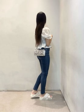 「CHARLES & KEITH（チャールズ & キース）のアイテム（財布）」を使った、CHARLES & KEITHさん（レディース・160cm）の夏コーディネート