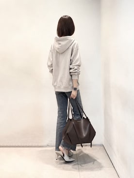「CHARLES & KEITH（チャールズ & キース）のアイテム（パンプス）」を使った、CHARLES & KEITHさん（レディース・160cm）の秋コーディネート