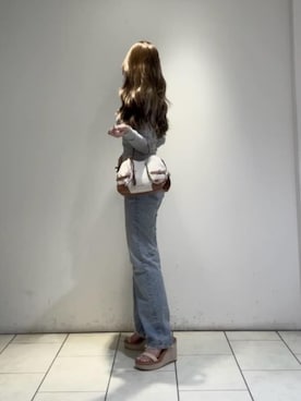 「CHARLES & KEITH（チャールズ & キース）のエスパドリーユ ウエッジ（サンダル、ベージュ系）」を使った、CHARLES & KEITHさん（レディース・160cm）の春コーディネート