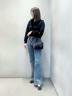 「CHARLES & KEITH（チャールズ & キース）のアイテム（スニーカー）」を使った、CHARLES & KEITHさん（レディース・160cm）の春コーディネート