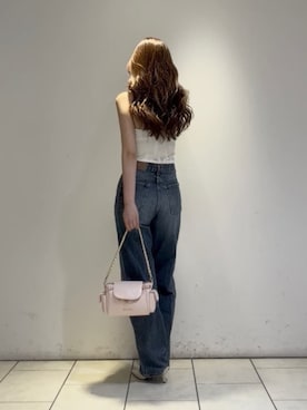 「アイテム（バックパック/リュック、ピンク系）」を使った、CHARLES & KEITHさん（レディース・160cm）の秋コーディネート