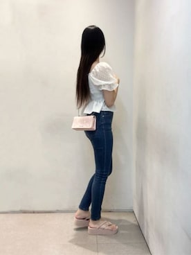 「CHARLES & KEITH（チャールズ & キース）のアイテム（財布）」を使った、CHARLES & KEITHさん（レディース・160cm）の夏コーディネート