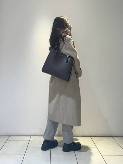 【美品】CHARLES&KEITH レザートートバッグ　グレー Charles and Keith（トートバッグ ・ グレー/灰色系）のフリマアイテム一覧