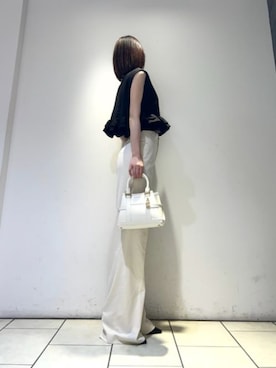 「CHARLES & KEITH（チャールズ & キース）のアイテム（トートバッグ）」を使った、CHARLES & KEITHさん（レディース・160cm）の夏コーディネート