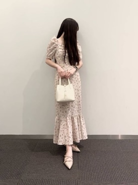 「CHARLES & KEITH（チャールズ & キース）のアイテム（ショルダーバッグ）」を使った、CHARLES & KEITHさん（レディース・160cm）の夏コーディネート